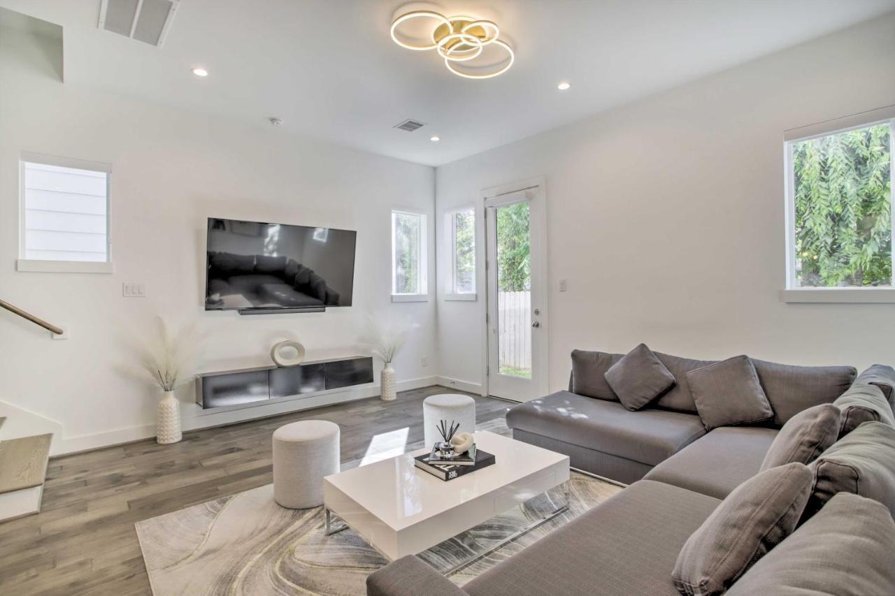 Newly-Built Luxury Galleria Area Townhome! هيوستن المظهر الخارجي الصورة