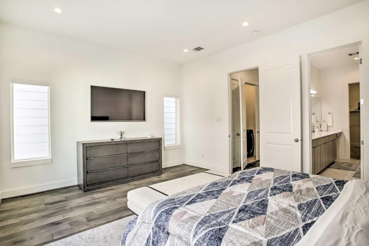Newly-Built Luxury Galleria Area Townhome! هيوستن المظهر الخارجي الصورة
