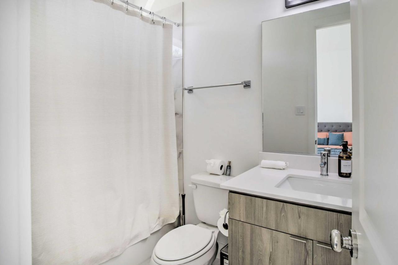 Newly-Built Luxury Galleria Area Townhome! هيوستن المظهر الخارجي الصورة
