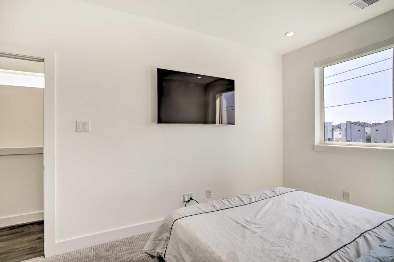 Newly-Built Luxury Galleria Area Townhome! هيوستن المظهر الخارجي الصورة